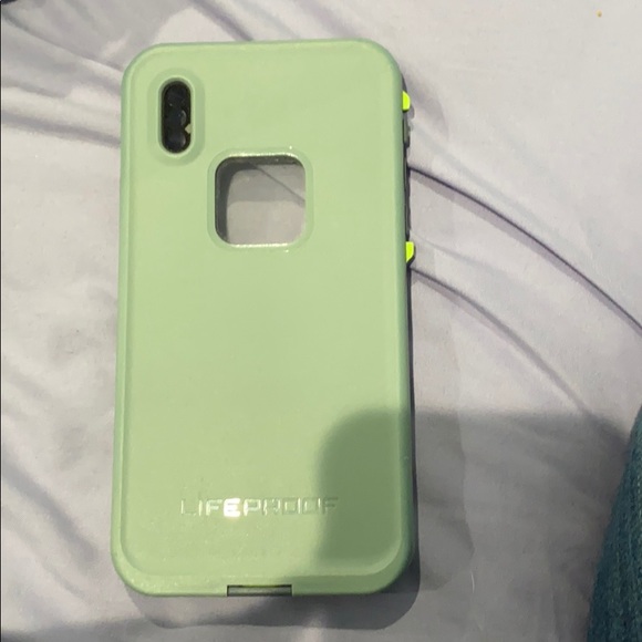 Life proof Case - Picture 2 of 3